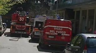 Fiammata improvvisa in cucina, gravi danni in un bar-ristorante di Varedo