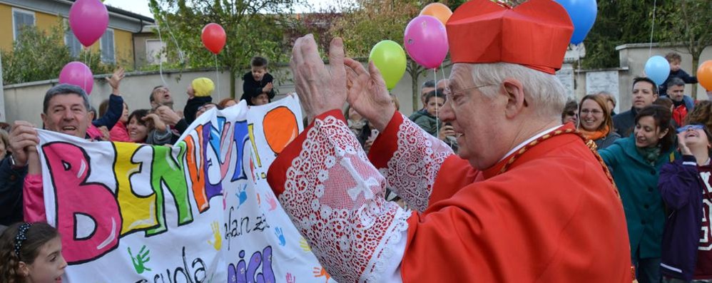 Il Cardinale Scola visita il cantiere dell'oratorio di Sant’Albino