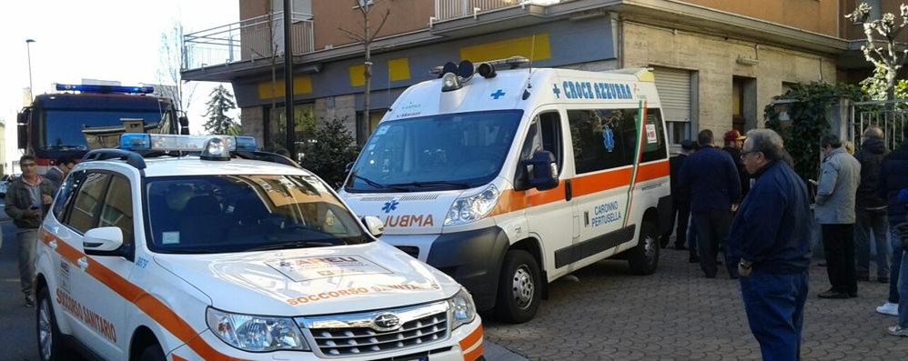 Incidente a Limbiate: è morto l’operaio caduto mentre stava riparando un ascensore