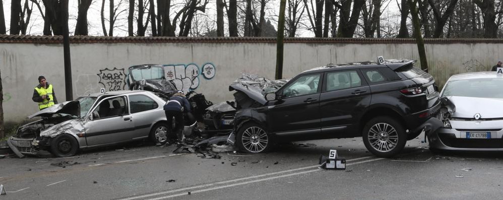 L’incidente di viale Brianza a Monza, il conducente dell’Audi: «Ho attacchi di panico»