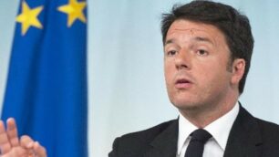 Renzi incontra i sindaci sul Def, Fassino: «Ha detto che non prevede nuovi tagli sui Comuni»