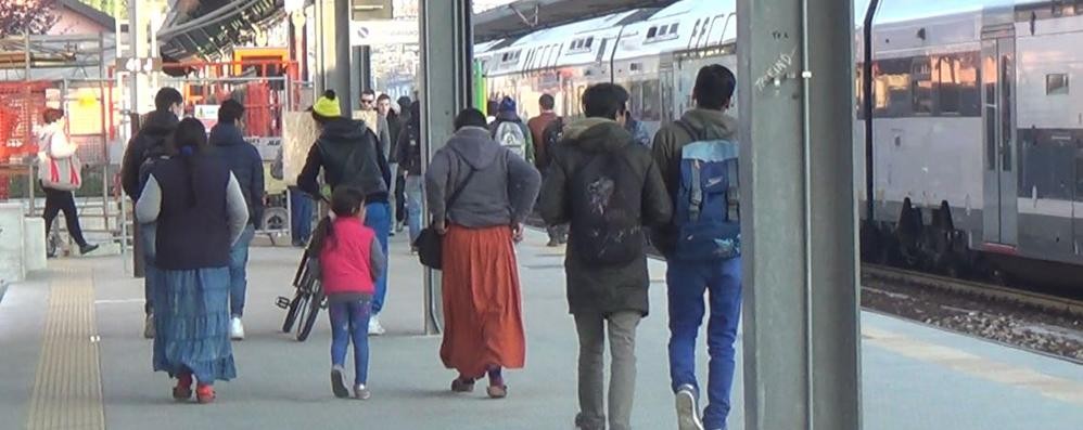 Saronno-Seregno, fermata Ceriano-Groane: cronache dal treno dello spaccio