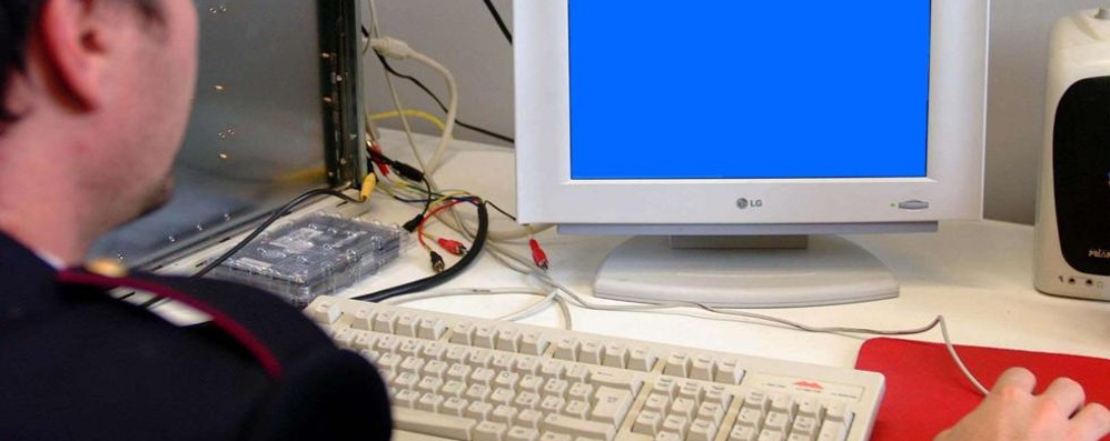 Si finge una ragazza per adescare dei minori: condannato un 21enne di Varedo