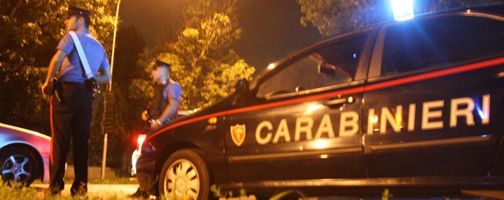 Un controllo notturno dei carabinieri