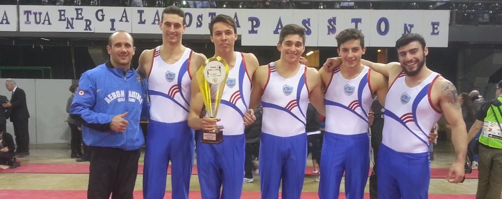 Ginnastica artistica, la squadra della Pro Carate è campione d'Italia 2015