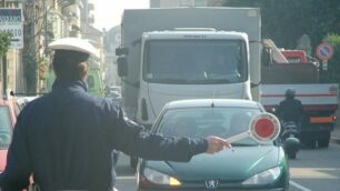 Lissone - Gli agenti di polizia locale di Lissone, Desio e Muggiò dovranno fare i pattuglioni serali. Ma al momento sono in trattative con le rispettive amministrazioni comunali