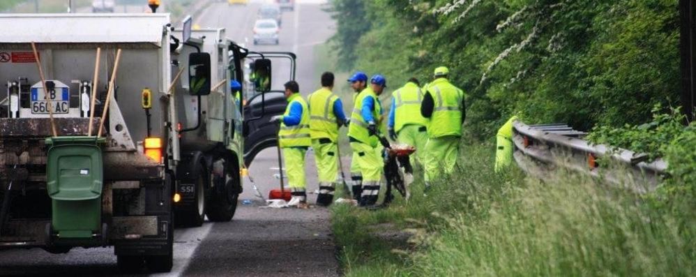 Recenti lavori di pulizia della Milano-Meda all’altezza di Lentate sul Seveso