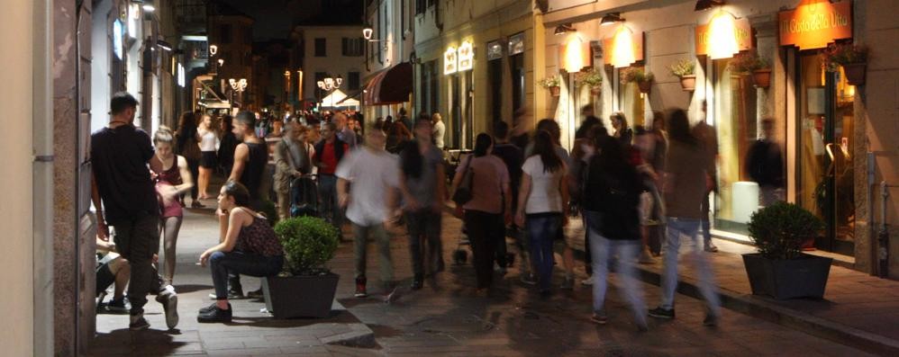 Via Bergamo a Monza di sera