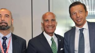 Monza - Angelo Sticchi   Damiani, al centro, con Ivan Capelli, presidente dell’Aci Milano,  e  Andrea Dell’Orto, presidente di Sias  (Elle Emme)
