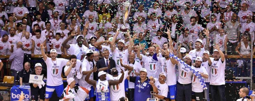 Sassari campione d’Italia di basket nella foto pubblicata dal sito dinamobasket.com