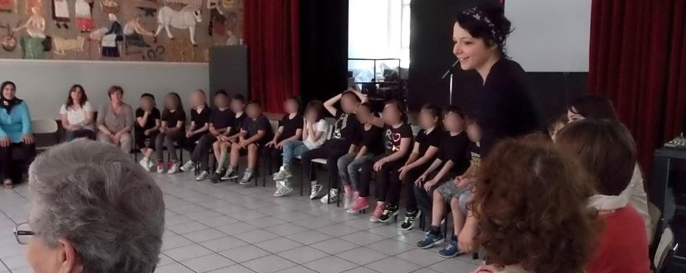 Lentate sul Seveso, la giornata a scuola col linguaggio dei segni