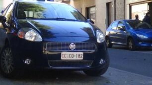 Sul posto sono poi arrivati i carabinieri.