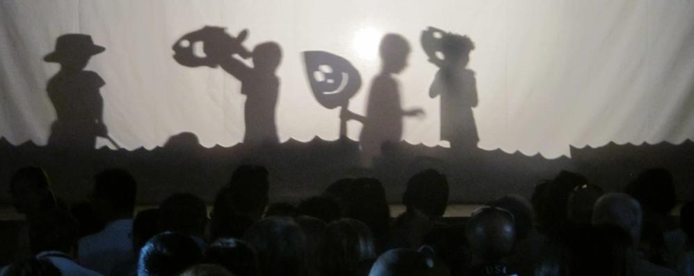 Uno spettacoli dei bambini in una scuola paritaria della Brianza