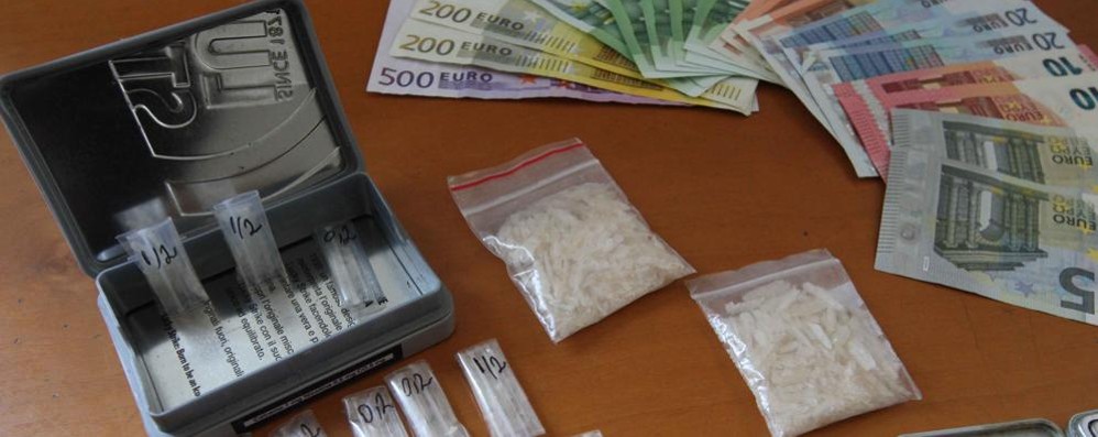Monza, sequestro di droghe sintetiche da parte della polizia di Stato
