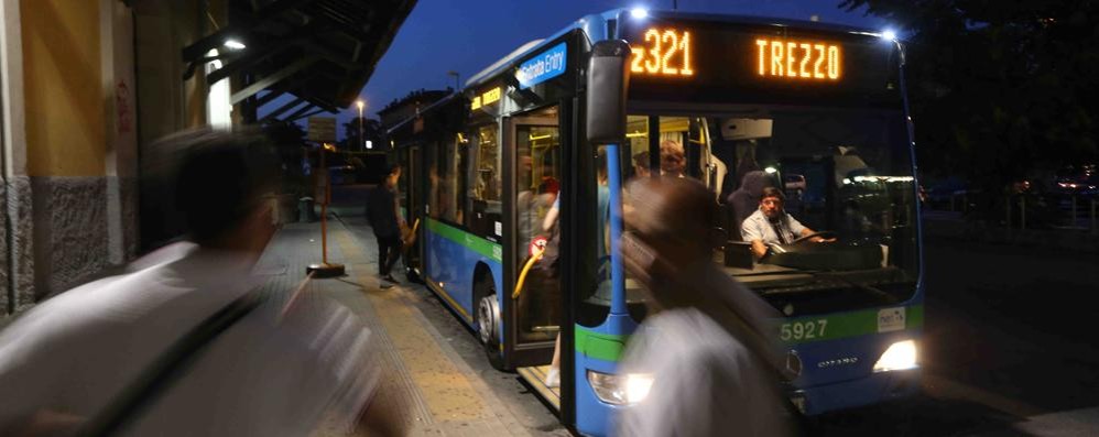 Monza: il capolinea di piazza Castello della Z321