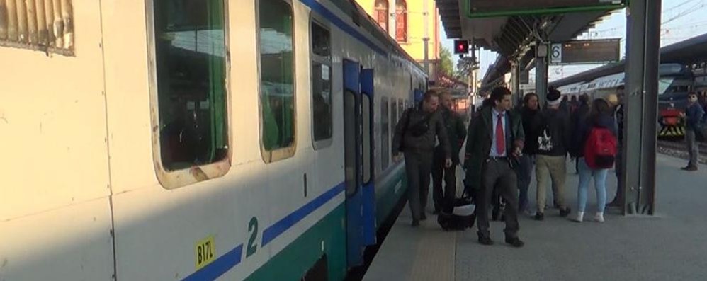 Un treno della tratta Saronno- Seregno