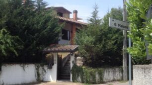 Correzzana, la casa che ospita i profughi in via Marconi