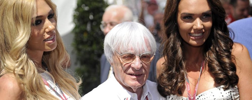 Bernie Ecclestone con le figlie