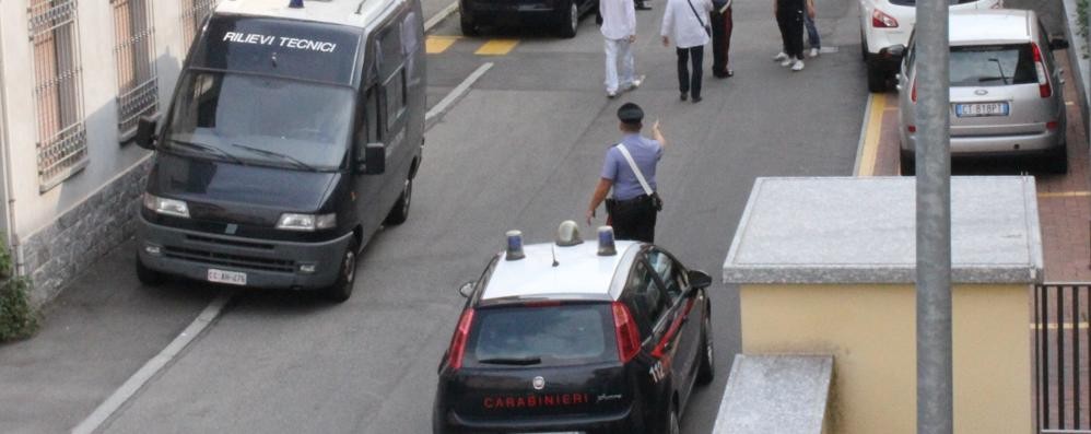 I carabinieri del Comando provinciale di Milano hanno arrestato ieri quattro fra presunti ladri e complici