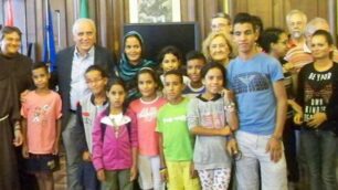 I bambini del Sahrawi salutano il sindaco di Monza con “Oh bella ciao”