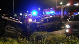 Lesmo, violento frontale sulla provinciale
