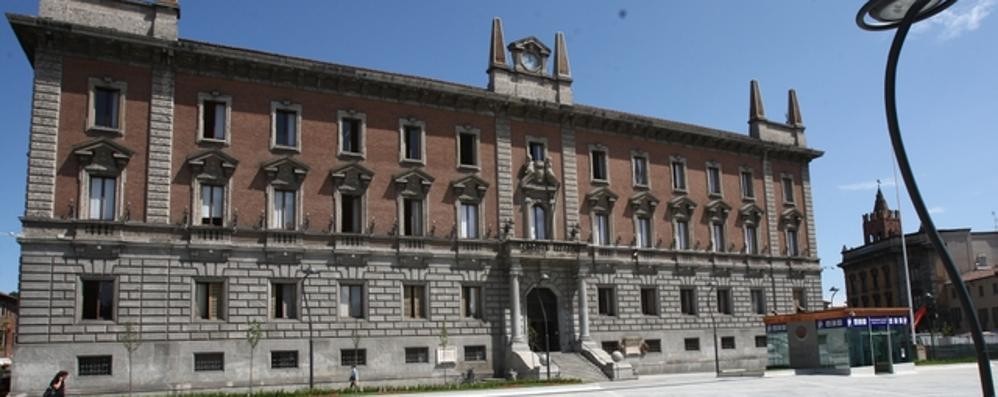 Monza, il municipio di piazza Trento