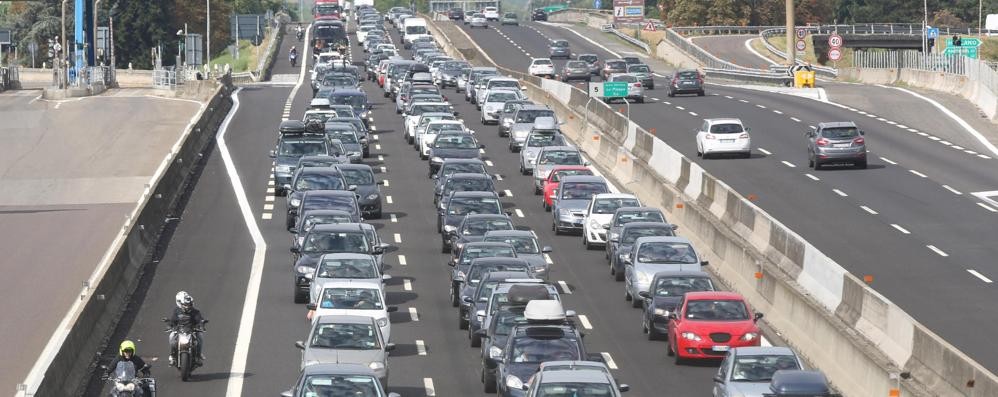 Traffico intenso sulla rete autostradale