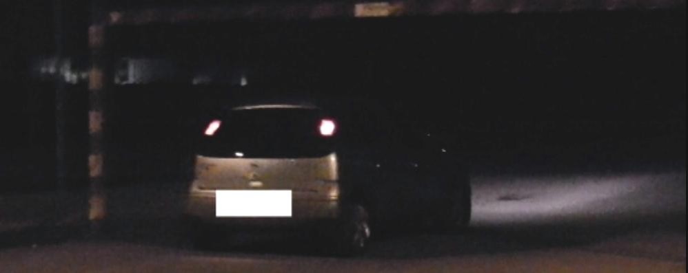 Agrate Brianza, proteste per il via vai al parcheggio in zona Colleoni
