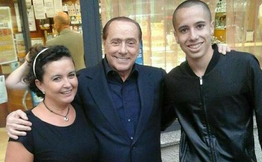 Berlusconi regala una villa alla Pascale: lui ad Arcore, lei a Rogoredo di Casatenovo
