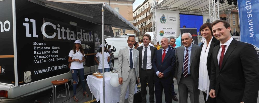 Lo stand del Cittadino ancora in piazza Trento e Trieste