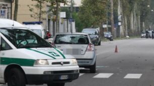 Un incidente stradale in via Foscolo