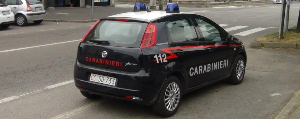 Un’auto dei carabinieri