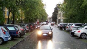 Seregno - La via Formenti con i suoi parcheggi