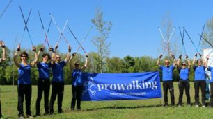 Foto di gruppo della squadra monzese di Nordic walking