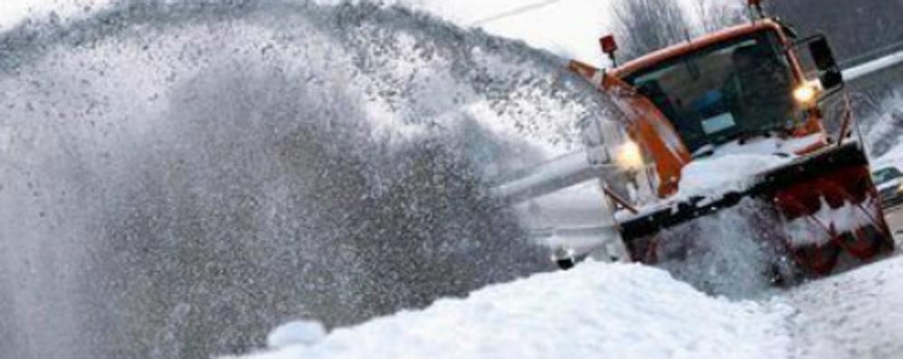 Dal 15 novembre obbligo di catene o gomme da neve sulle strade a rischio in Lombardia