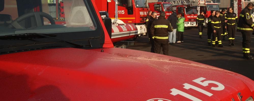 Provvidenziale intervento dei vigili del fuoco di Monza
