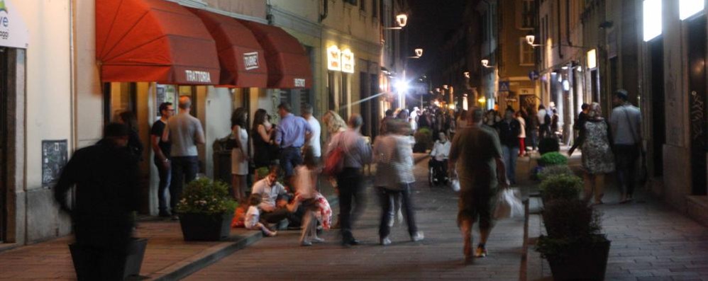 Monza, via Bergamo in una sera d’estate