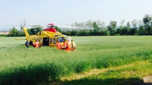 Un uomo è stato recuperato dopo essersi ferito mentre cercava funghi. Allertato anche l’elisoccorso