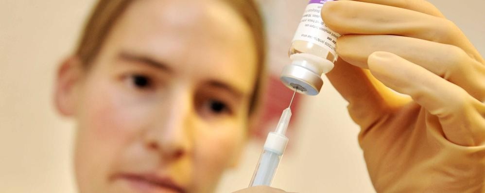 Dibattito aperto sulle vaccinazioni pediatriche di fronte al calo