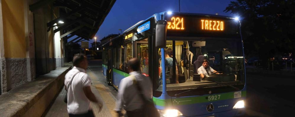 Monza, capolinea in piazza Castello