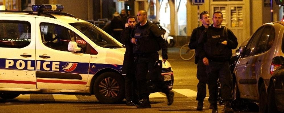 Parigi, sinora sono 128 i morti negli attentati di  ieri sera