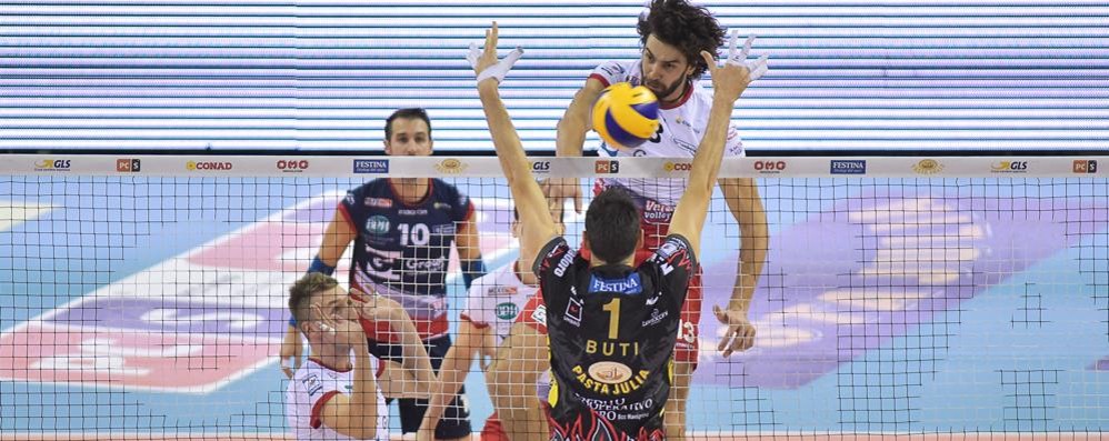 Volley: Beretta, centrale del GiGroup Team Monza, contro Simone Buti