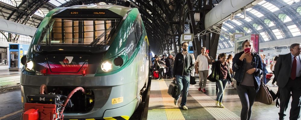 Pendolari in stazione