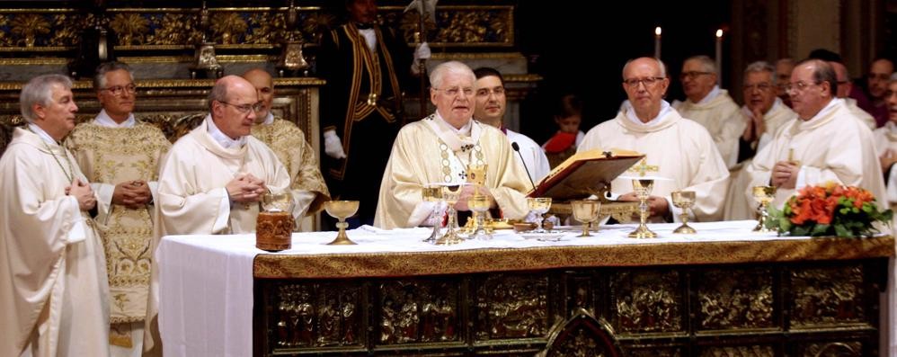 L’arcivescovo di Milano Angelo Scola durante una celebrazione eucaristica nel duomo di Monza