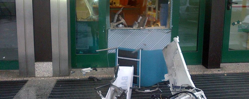 Il bancomat della filiale della Carige divelto nell’esplosione avvenuta a novembre dell’anno scorso