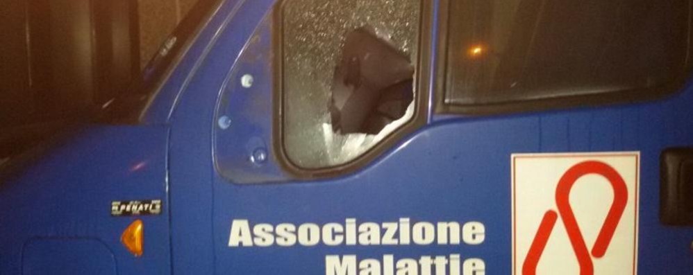 Monza-Villasanta, il furgone vandalizzato dell’Associazione malattie del sangue