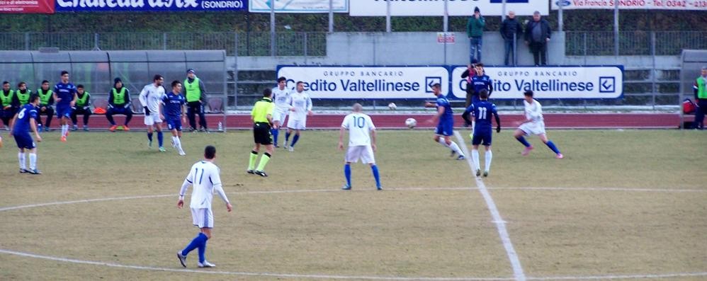 Calcio, uUn momento del match tra Sondrio e Seregno