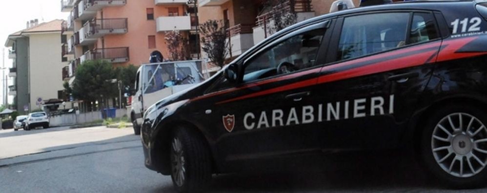 Un controllo dei carabinieri a Desio