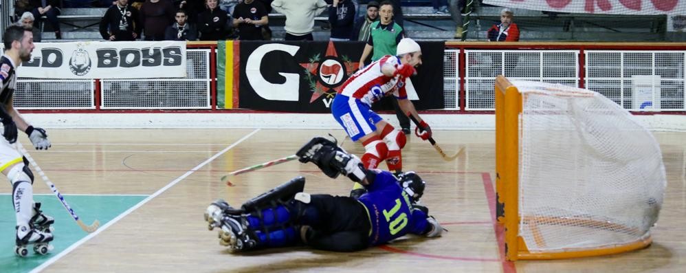 Monza - Il gol di Michele Panizza (foto Stefano Servidio)