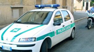 Un’operazione della polizia locale di LImbiate